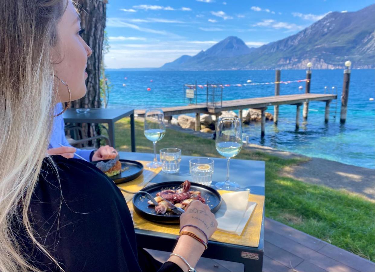 Hotel Du Lac - Relax Attitude Hotel Brenzone sul Garda Exterior foto